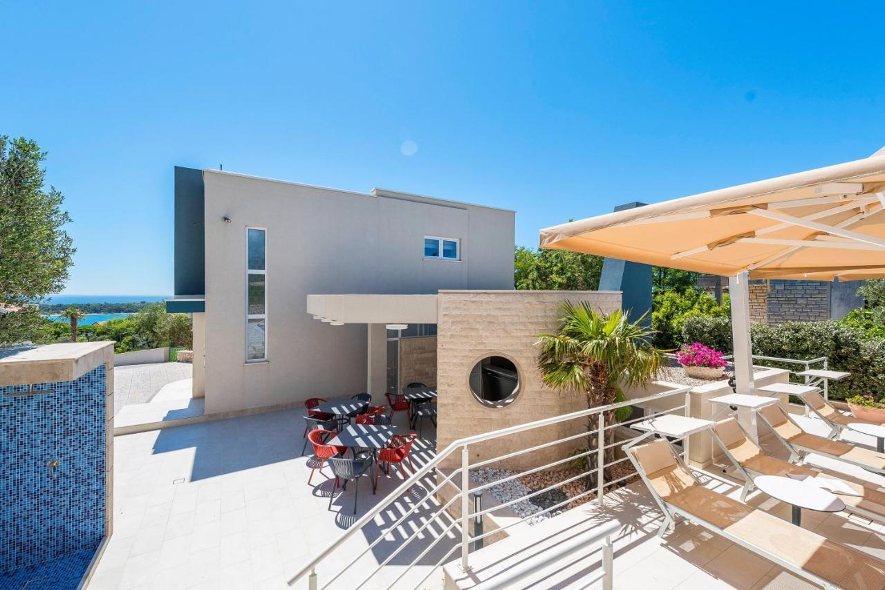 Pool Terrace Sea View Sarkic Apartamento Novalja Exterior foto