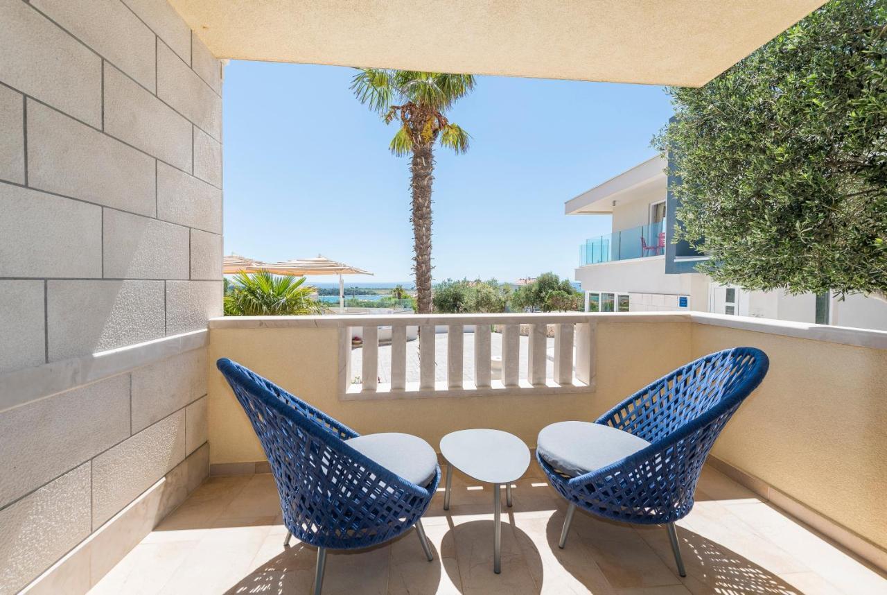 Pool Terrace Sea View Sarkic Apartamento Novalja Exterior foto