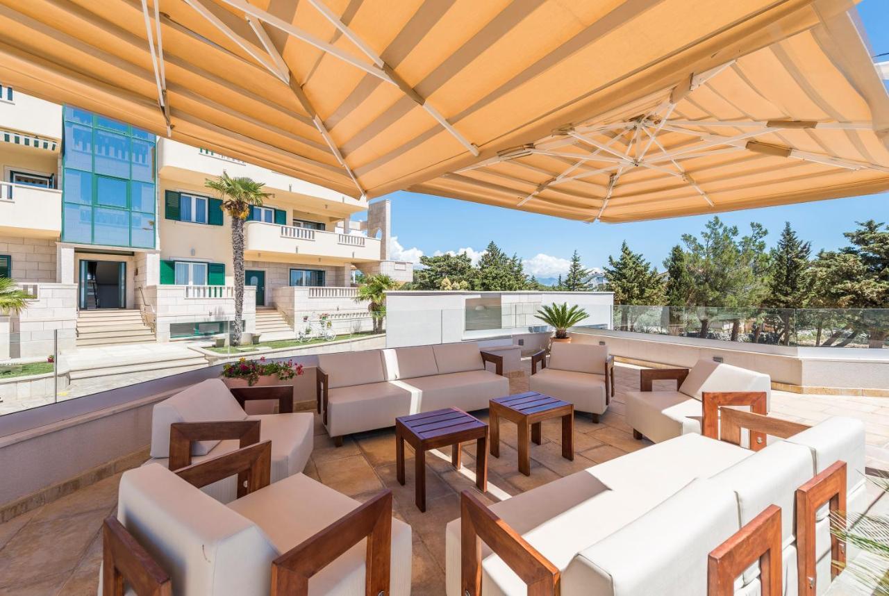 Pool Terrace Sea View Sarkic Apartamento Novalja Exterior foto